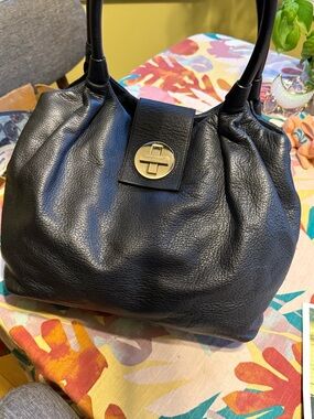 Kate Spade Bexley Stevie Black Leather Shoulder Tote Bag with Gold Turn-Lock